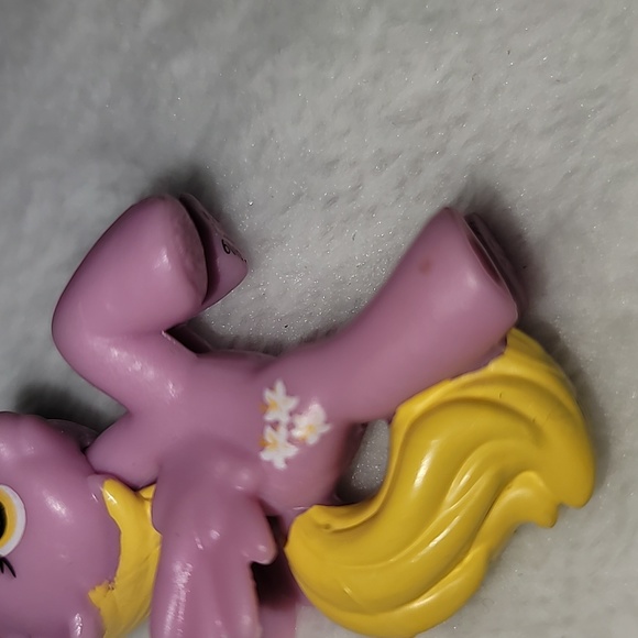 2014 My Little Pony FiM Blind Bag Wave #9 2" Honey Rays Figure Hasbro - Picture 3 of 4